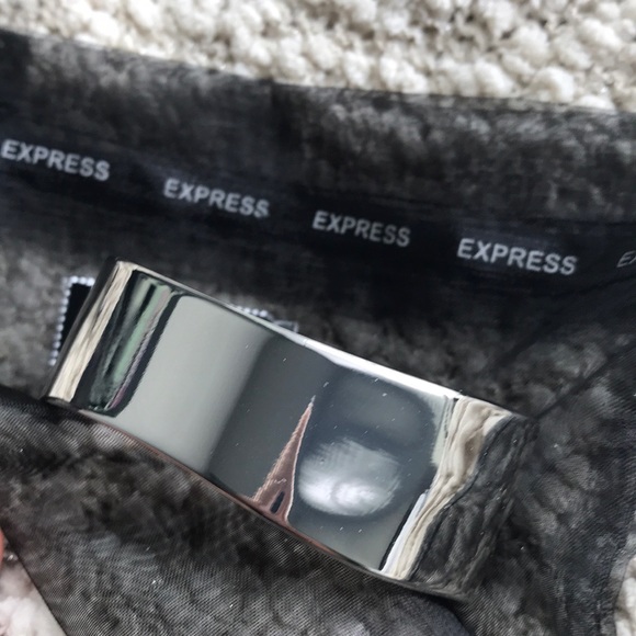 Wavy Hinged Bangle - Picture 5 of 6